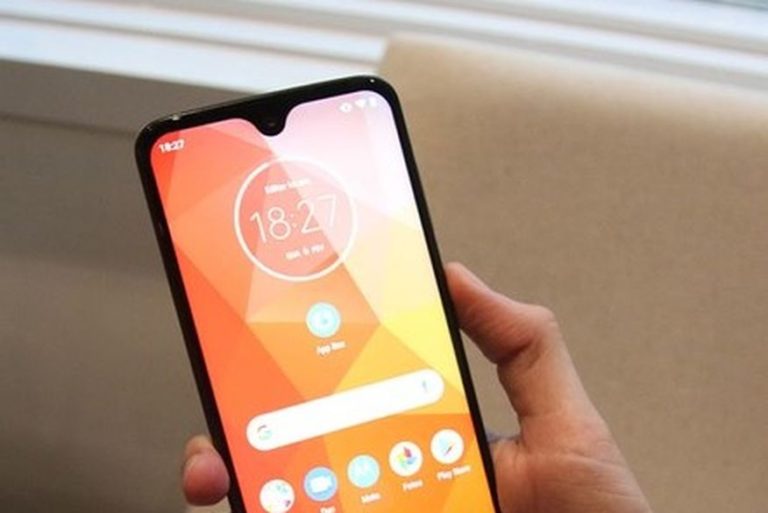 Motorola lança celular mais potente no Brasil